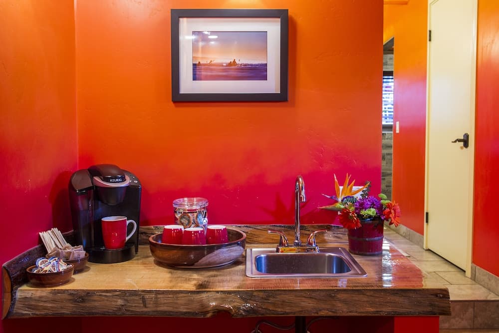 Nomads Hotel - Near San Clemente Pier property views in San Clemente, CA — gallery photo 3