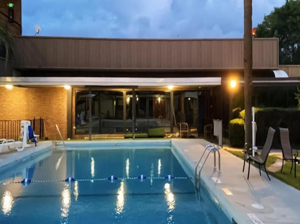 Rodeway Inn property views in Sumter, SC — gallery photo 3