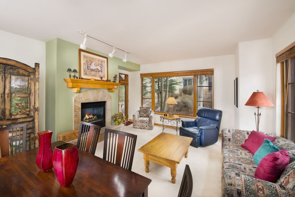 Arrowhead Village, A Vail Resorts Property property views in Edwards, CO — gallery photo 3