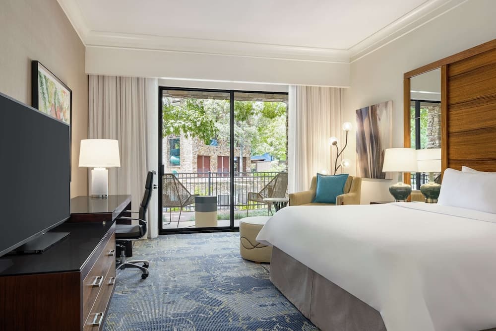 The Woodlands Resort, Curio Collection by Hilton interior in The Woodlands, TX — gallery photo 2