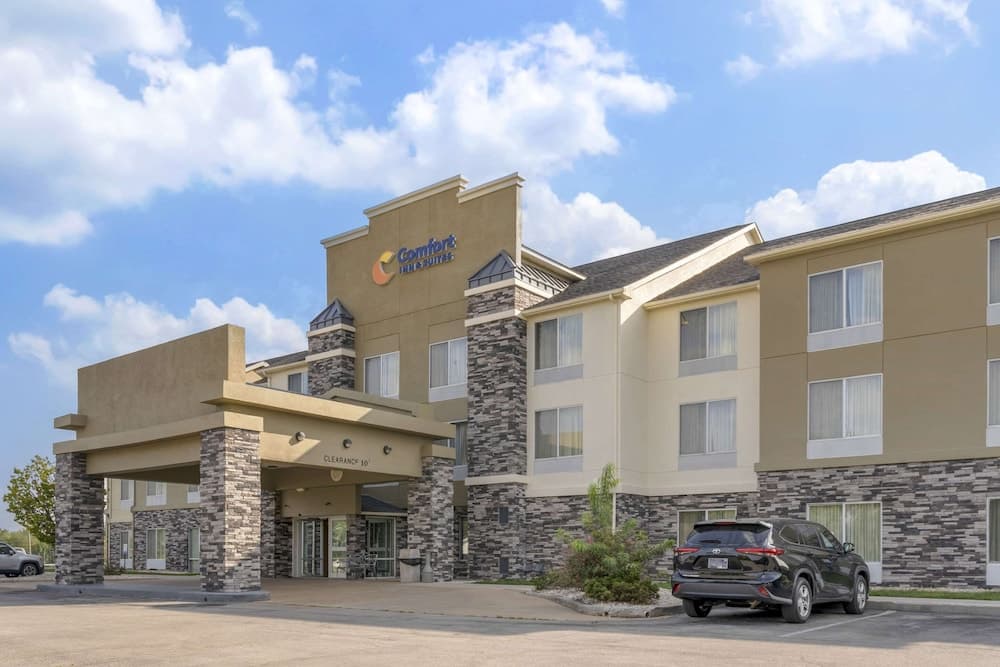 Comfort Inn & Suites Berea featured exterior or lobby in Berea, KY — similar hotel