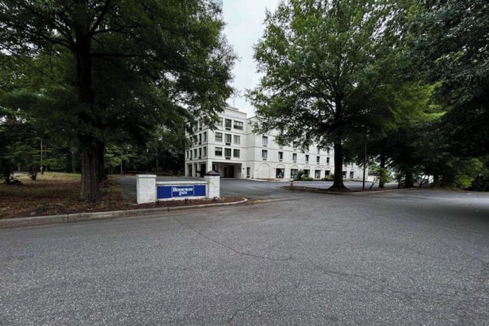 Rodeway inn Clemmons/Winston-Salem Area I-40 featured exterior or lobby in Clemmons, NC — similar hotel