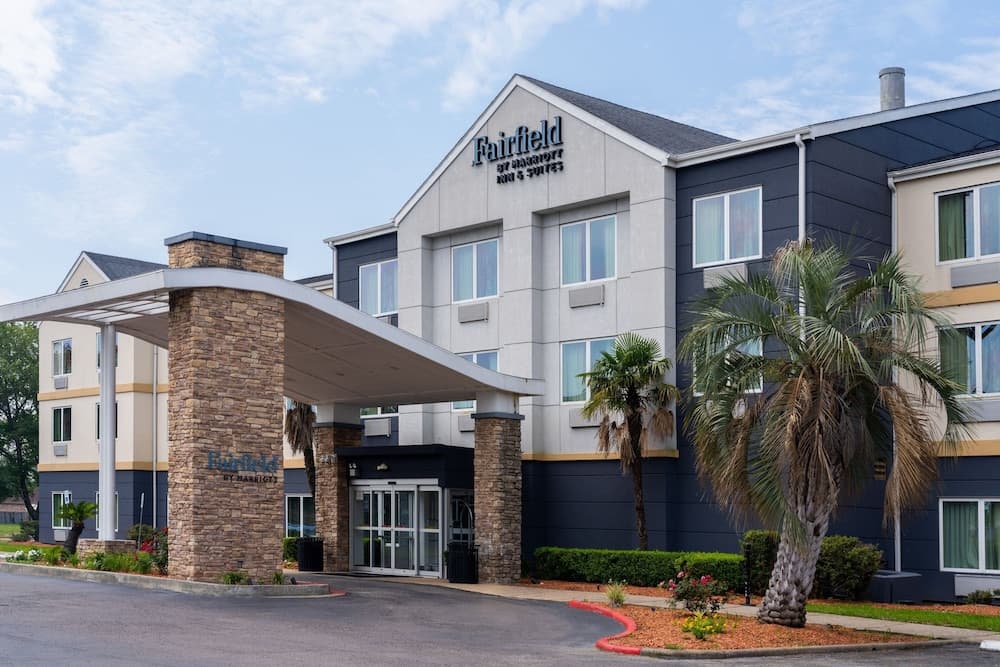 Fairfield Inn & Suites By Marriott Beaumont featured exterior or lobby in Beaumont, TX — similar hotel