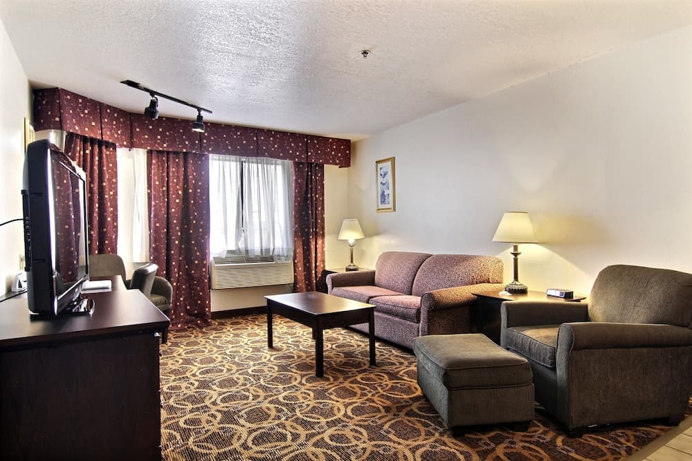 Premier Extended Stay Hobbs property views in Hobbs, NM — gallery photo 3
