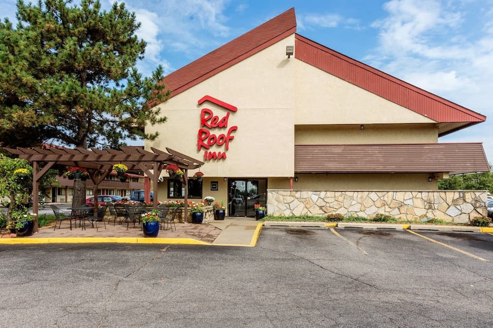 Red Roof Inn Grand Rapids Airport — hotel in Grand Rapids, Michigan