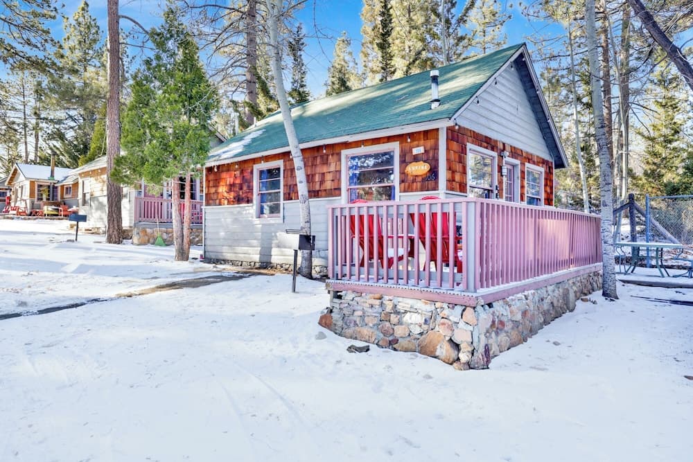 Shore Acres Lodge #452 property views in Big Bear Lake, CA — gallery photo 3