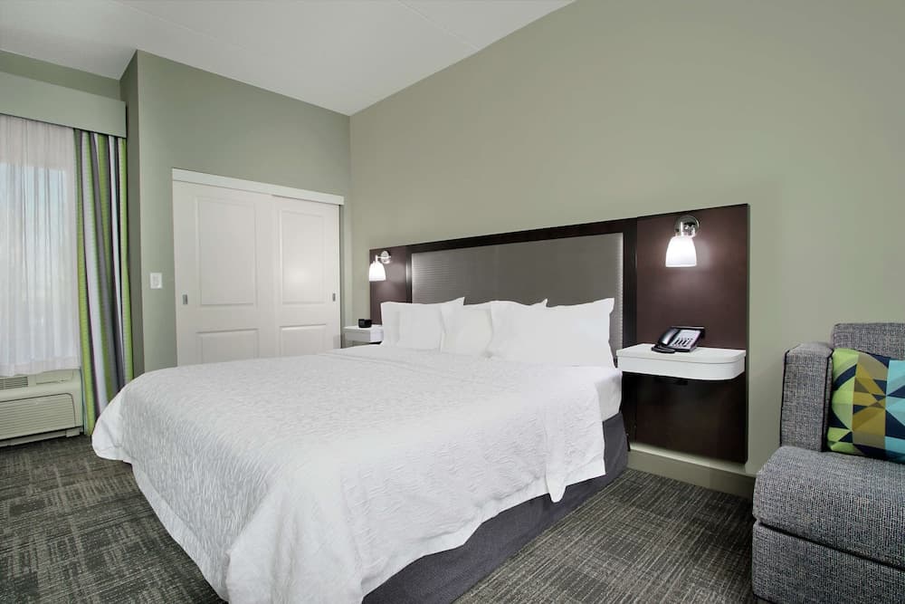 Hampton Inn Hagerstown-I-81 gallery photo in Hagerstown, MD — image 34
