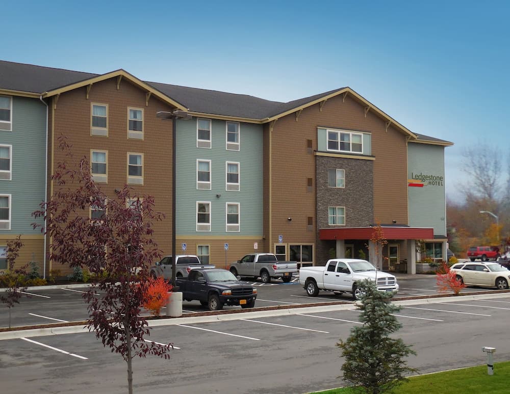 Ledgestone Suites Hotel Elko — hotel in Elko, Nevada