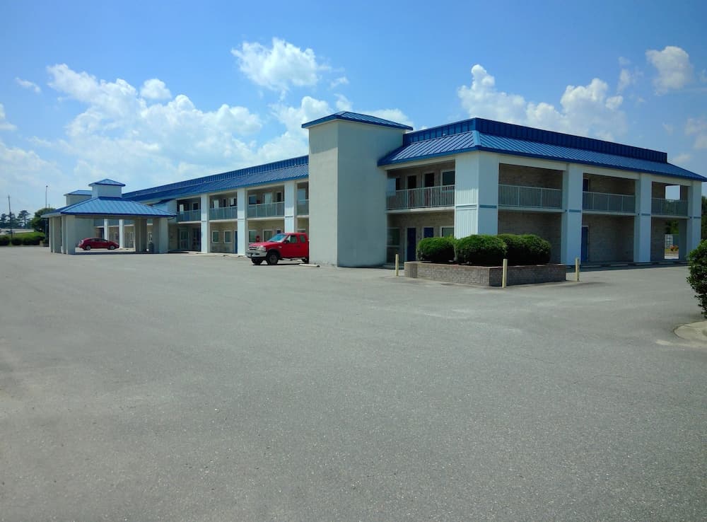 Americas Best Value Inn Kinston featured exterior or lobby in Kinston, NC — similar hotel