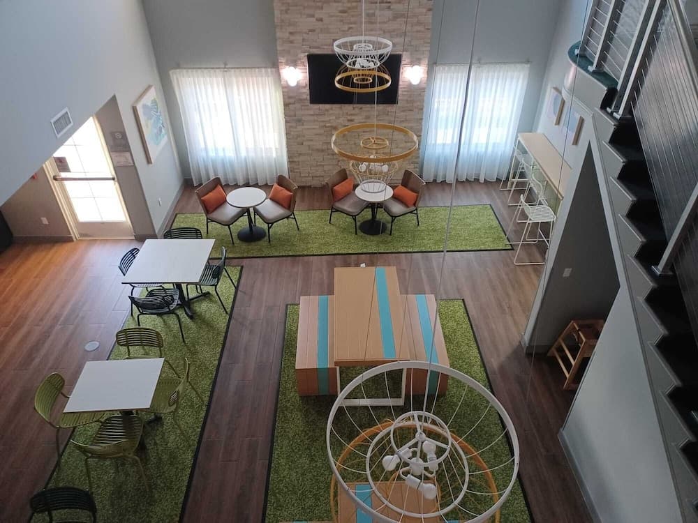 Spark by Hilton Redlands property views in Redlands, CA — gallery photo 3