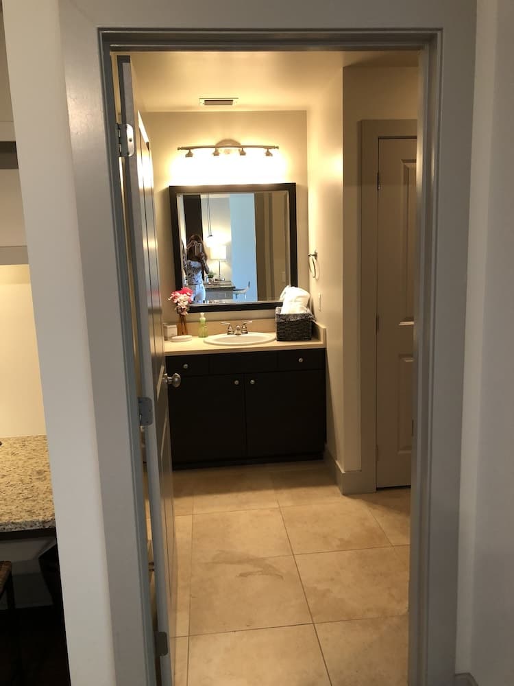 New World Stay property views in McLean, VA — gallery photo 3