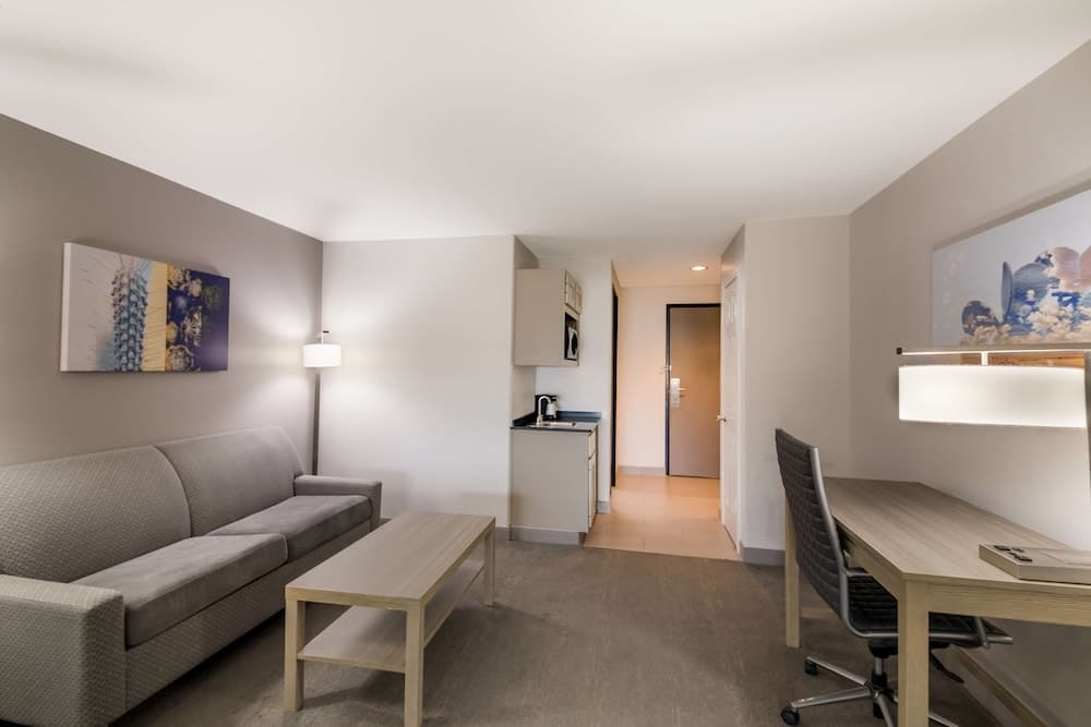 Best Western Plus Killeen/Fort Cavazos Hotel & Suites gallery photo in Killeen, TX — image 18