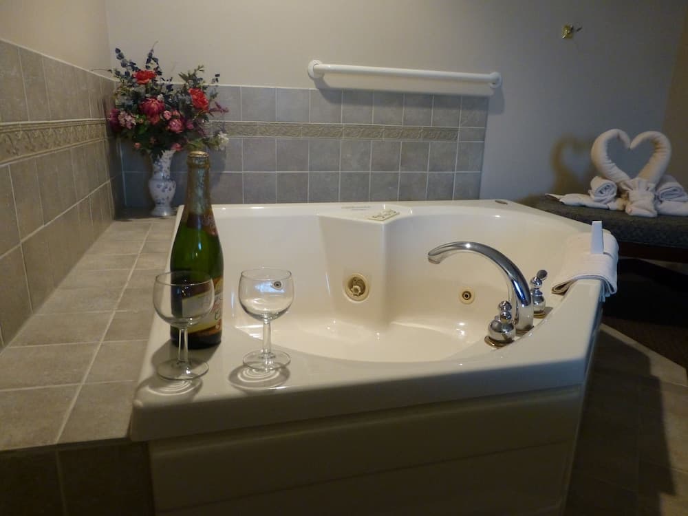 Hearthstone Inn & Suites gallery photo in Cedarville, OH — image 8