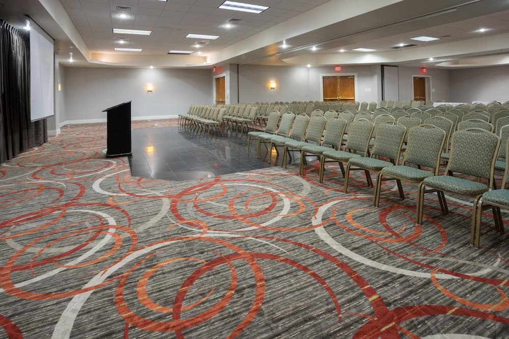 Holiday Inn Harrisburg - Hershey Area, I-81 by IHG gallery photo in Grantville, PA — image 38