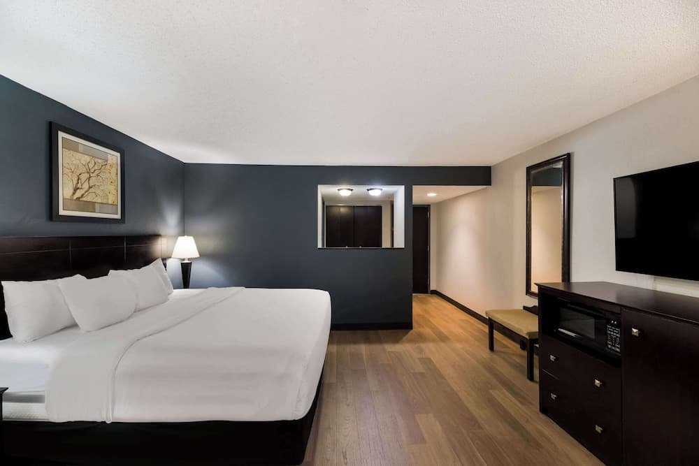 Clarion Hotel San Angelo near Convention Center gallery photo in San Angelo, TX — image 5
