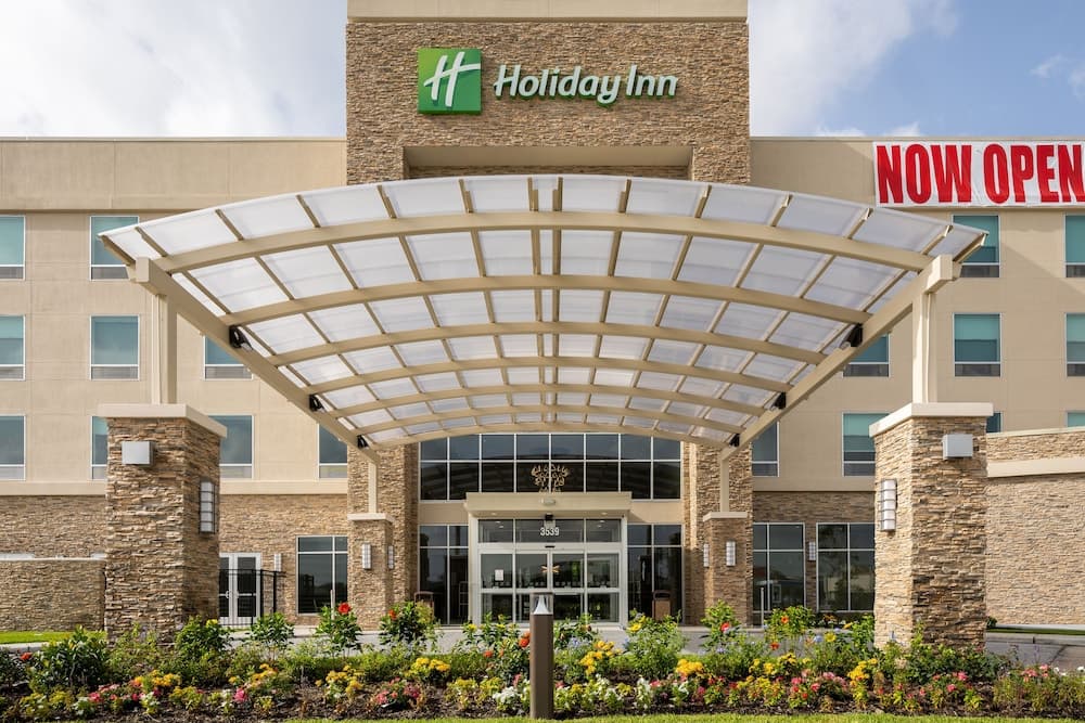 Holiday Inn NW Houston Beltway 8 by IHG property views in Houston, TX — gallery photo 3