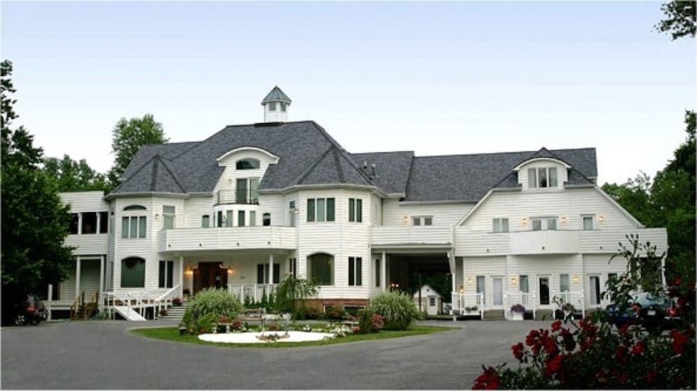 The Columbia Inn at Peralynna Manor gallery photo in Columbia, MD — image 103