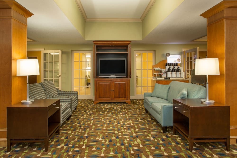 Kalamazoo Hotel and Suites gallery photo in Kalamazoo, MI — image 26