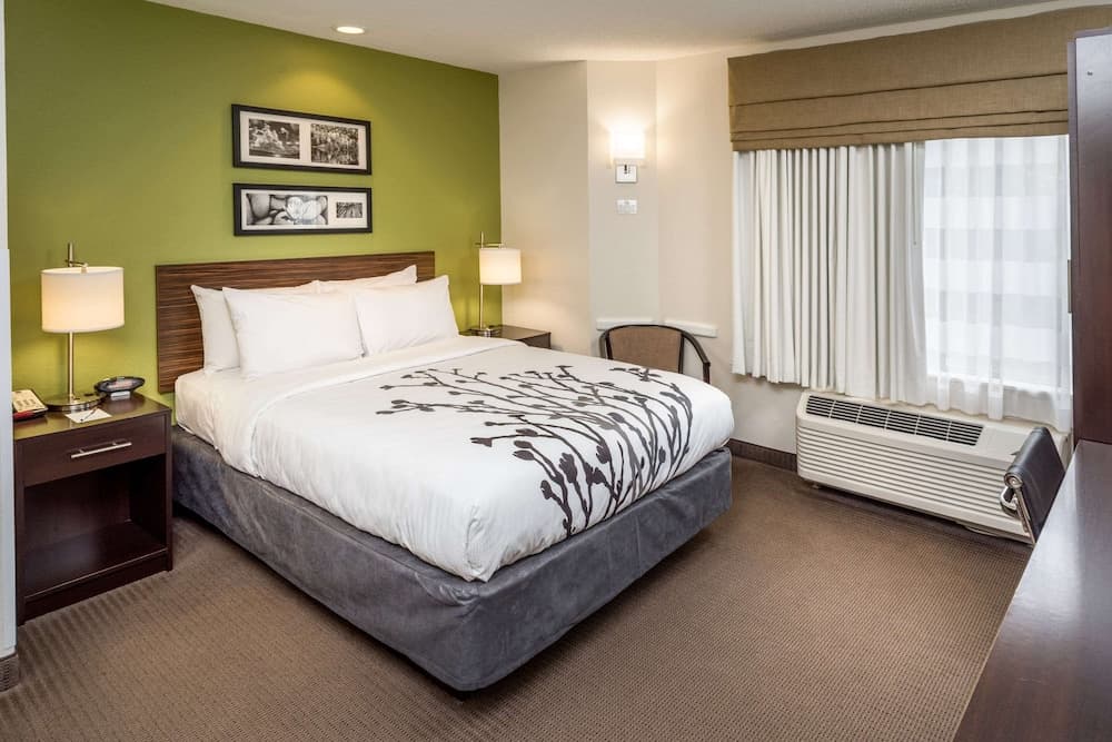 Sleep Inn Charleston North property views in Charleston, WV — gallery photo 3