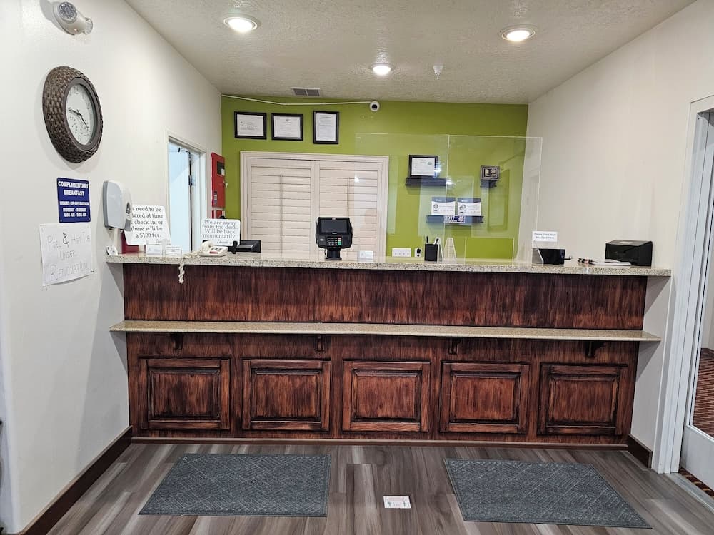 Executive Inn and Suites Extended Stay in Vernal property views in Vernal, UT — gallery photo 3