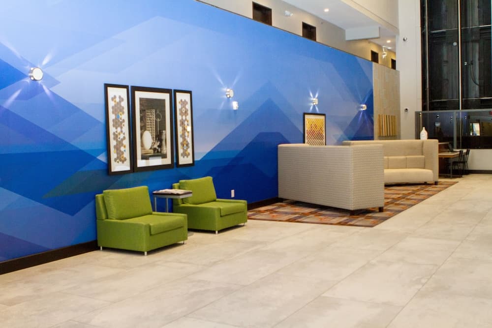 Holiday Inn Express & Suites San Antonio Medical-Six Flags by IHG interior in San Antonio, TX — gallery photo 2