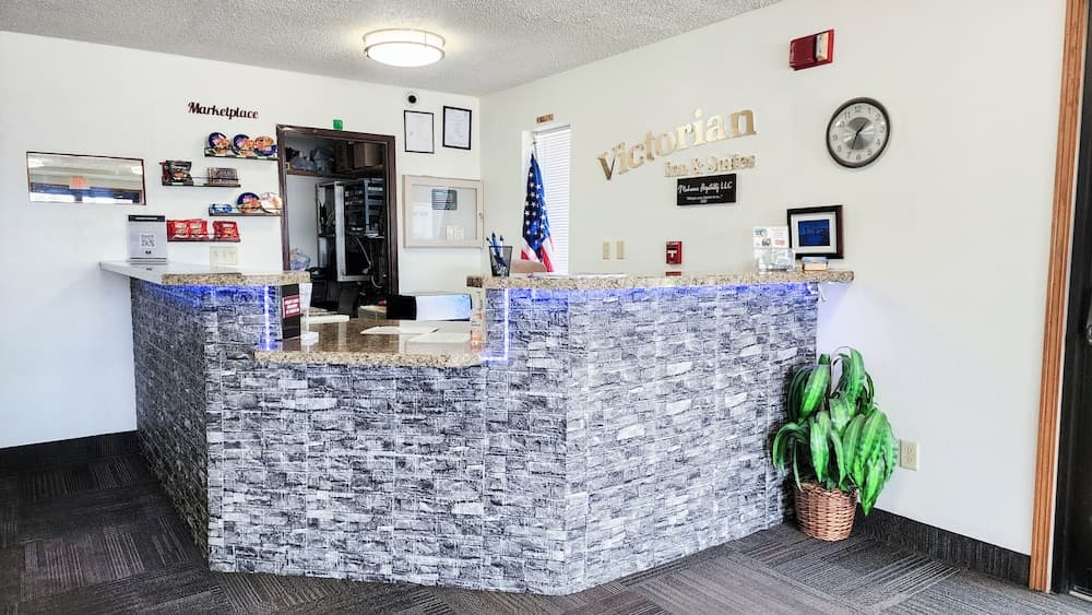 Victorian Inn & Suites interior in York, NE — gallery photo 2