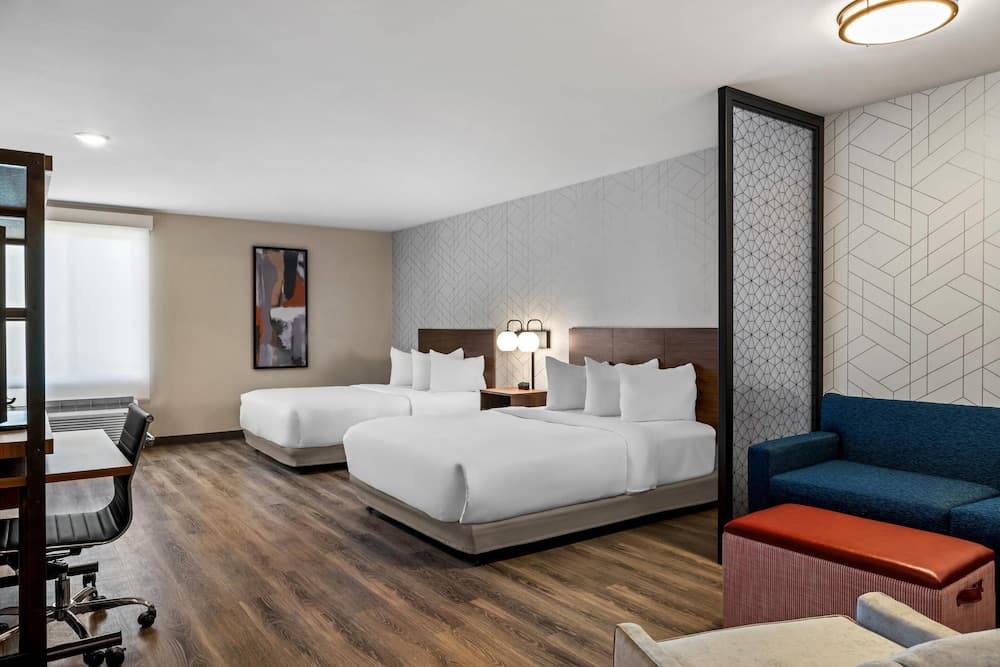 Everhome Suites Bozeman featured exterior or lobby in Bozeman, MT — similar hotel