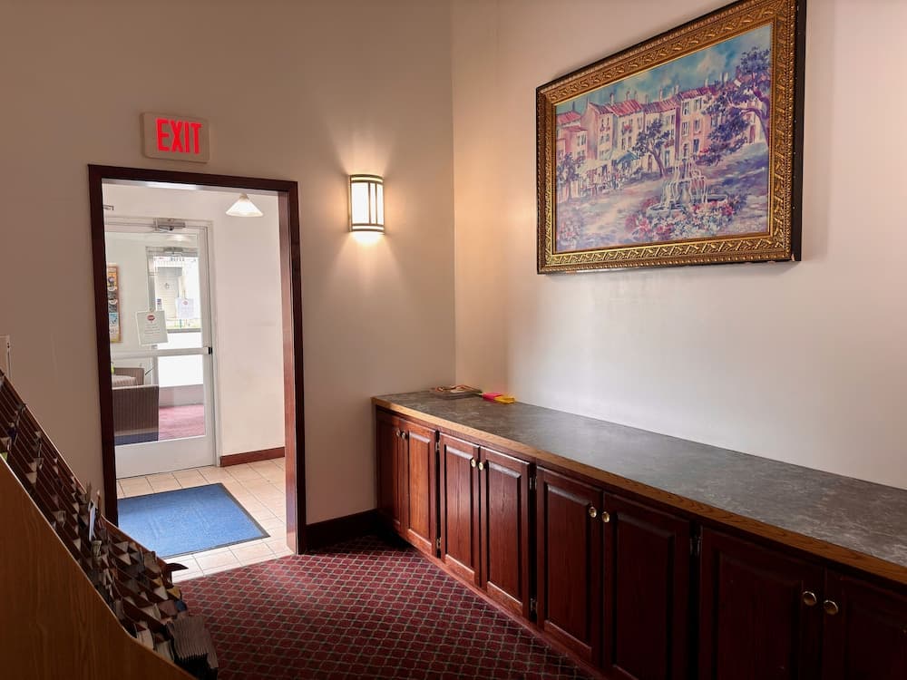 Passport Inn gallery photo in Paradise — image 15