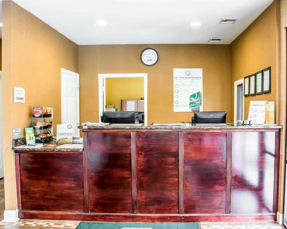 Quality Inn Madison - Huntsville interior in Madison, AL — gallery photo 2