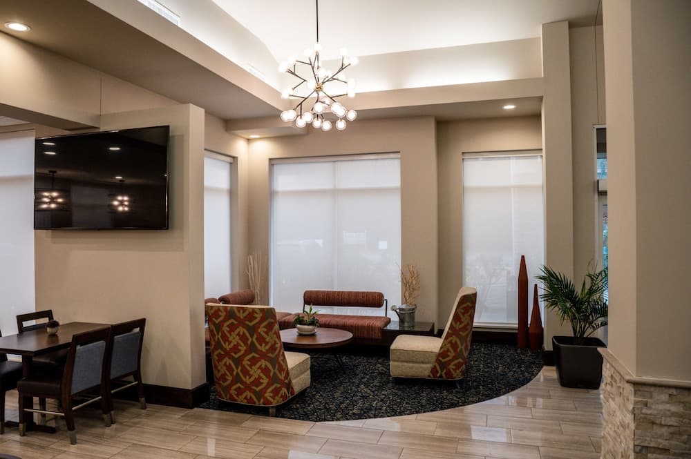 Hilton Garden Inn Fayetteville Fort Bragg property views in Fayetteville, NC — gallery photo 3