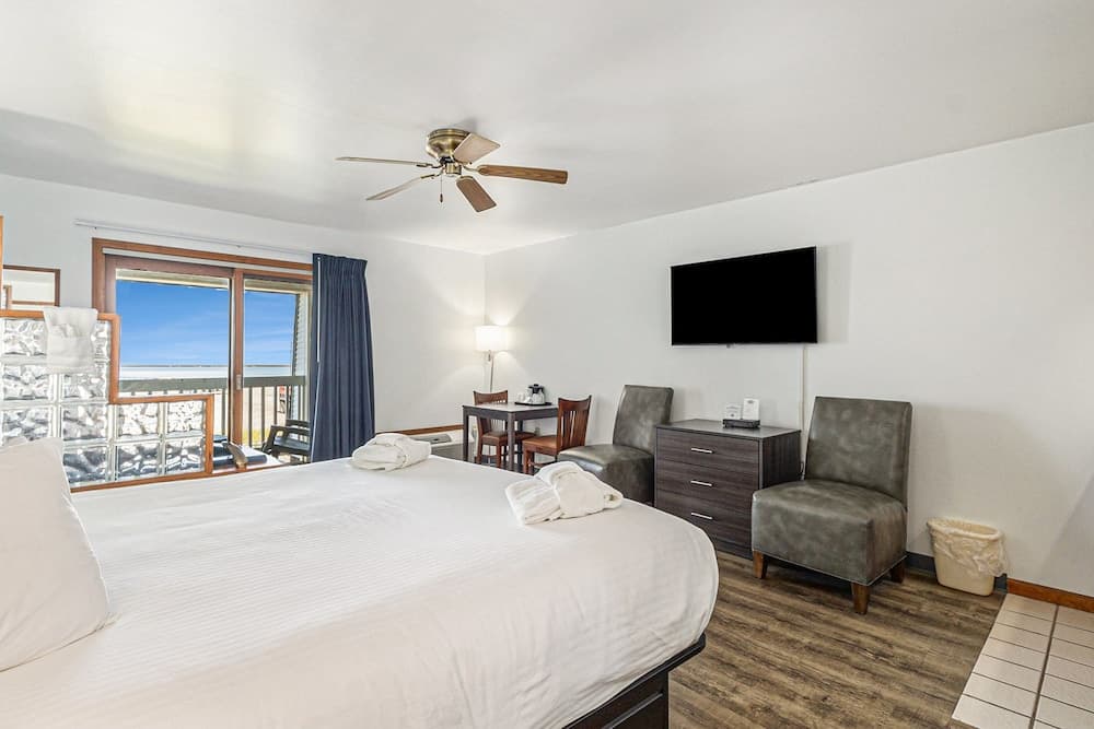 Snyder's Shoreline Inn gallery photo in Ludington, MI — image 185