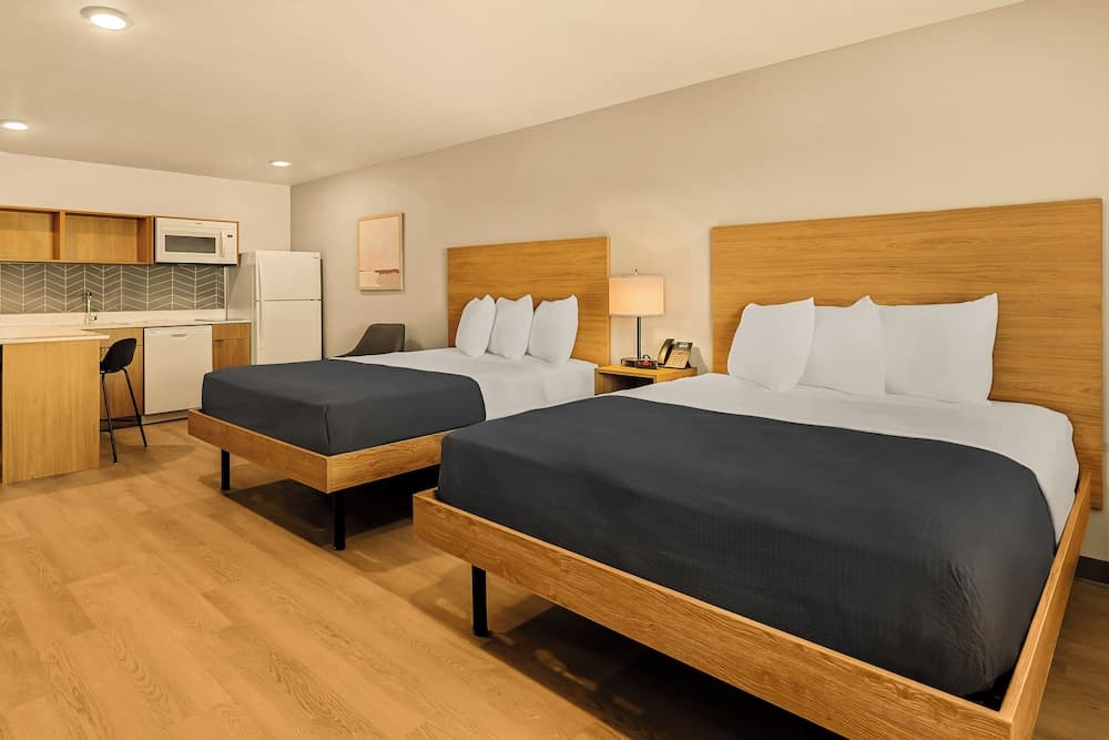 LivAway Suites Seattle-Renton gallery photo in Renton, WA — image 8