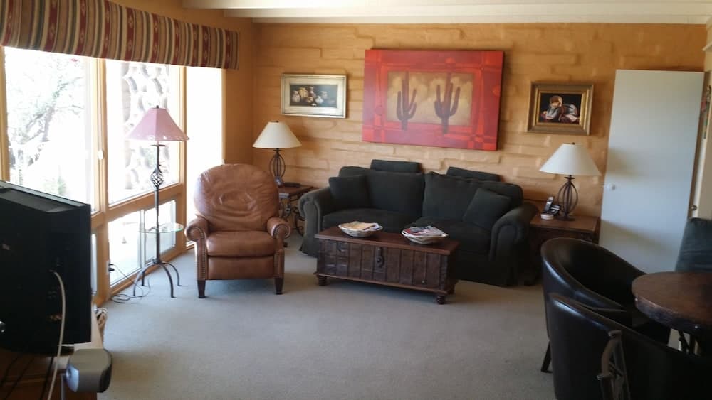 Mission Hill Casitas property views in Tucson, AZ — gallery photo 3