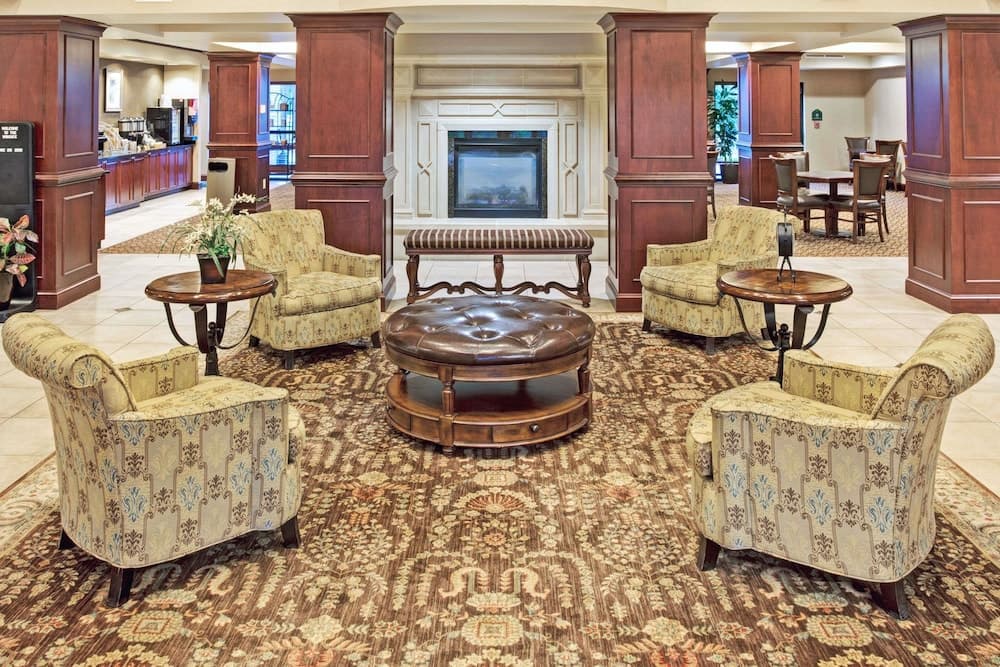 Wingate By Wyndham Charleston interior in North Charleston, SC — gallery photo 2