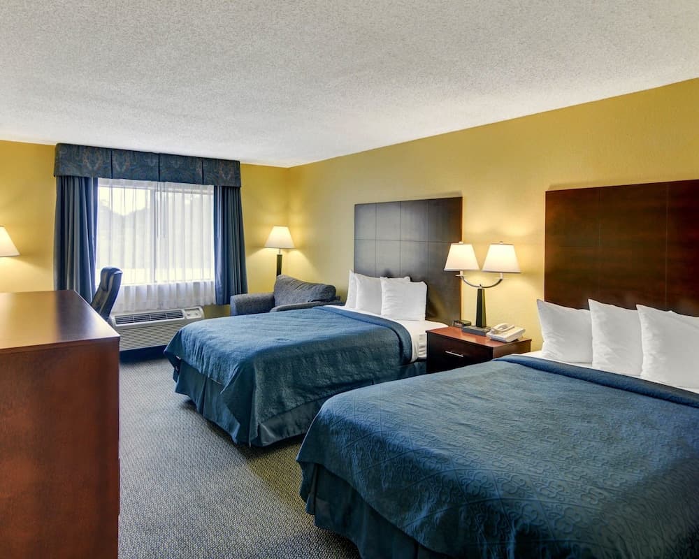 Quality Inn & Suites Grand Prairie South gallery photo in Grand Prairie, TX — image 26
