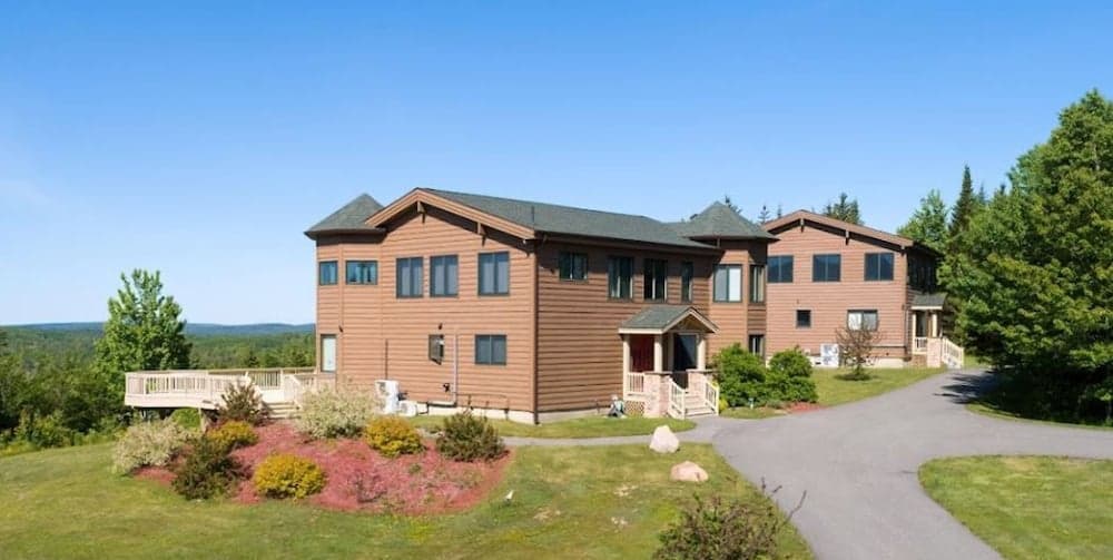 Bear Mountain Lodge featured exterior or lobby in Robbinston — similar hotel