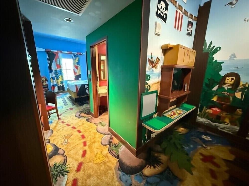 LEGOLAND Pirate Island Hotel gallery photo in Winter Haven, FL — image 4