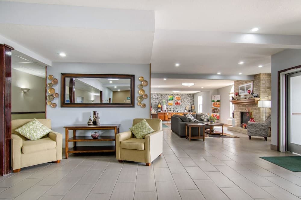 Quality Inn Kearney - Liberty interior in Kearney, MO — gallery photo 2