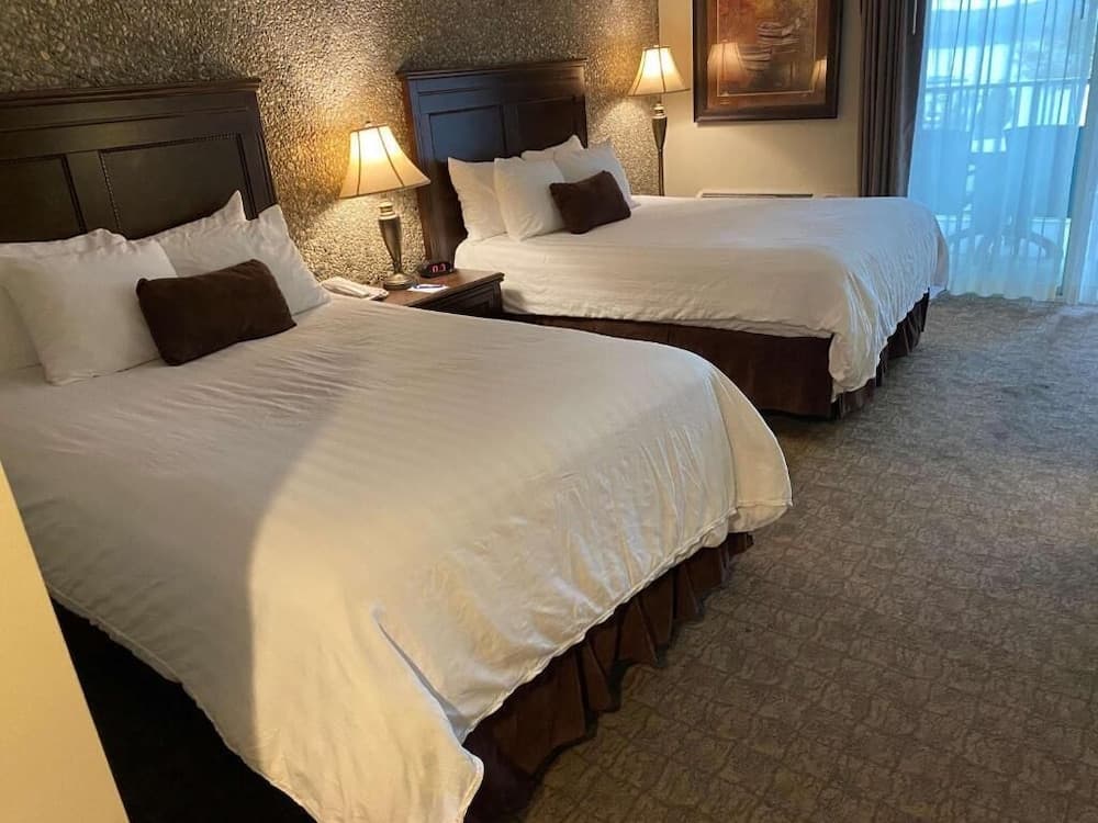 Fourwinds Lakeside Inn & Marina gallery photo in Bloomington, IN — image 7