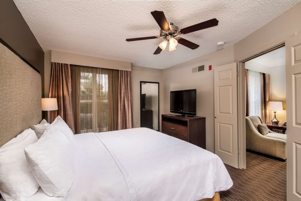 Homewood Suites by Hilton Austin-South/Airport property views in Austin, TX — gallery photo 3
