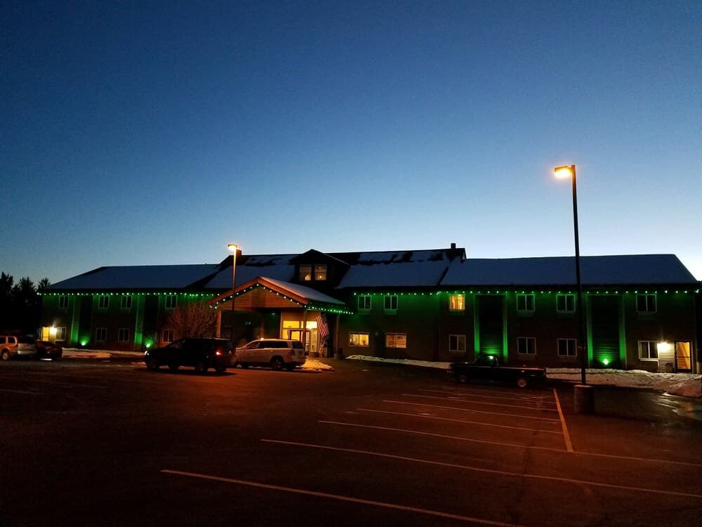 Boulder Creek Inn featured exterior or lobby in Donnelly, ID — similar hotel