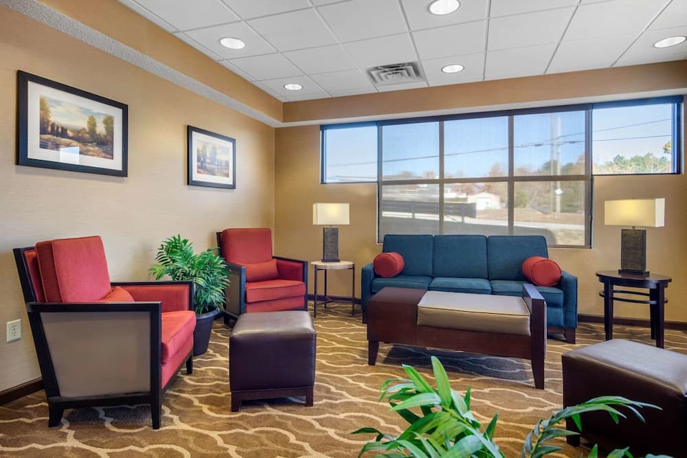 Comfort Inn & Suites LaGrange East gallery photo in LaGrange, GA — image 17