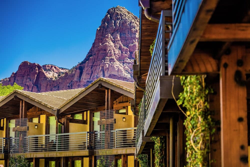 Desert Pearl Inn property views in Springdale, UT — gallery photo 3