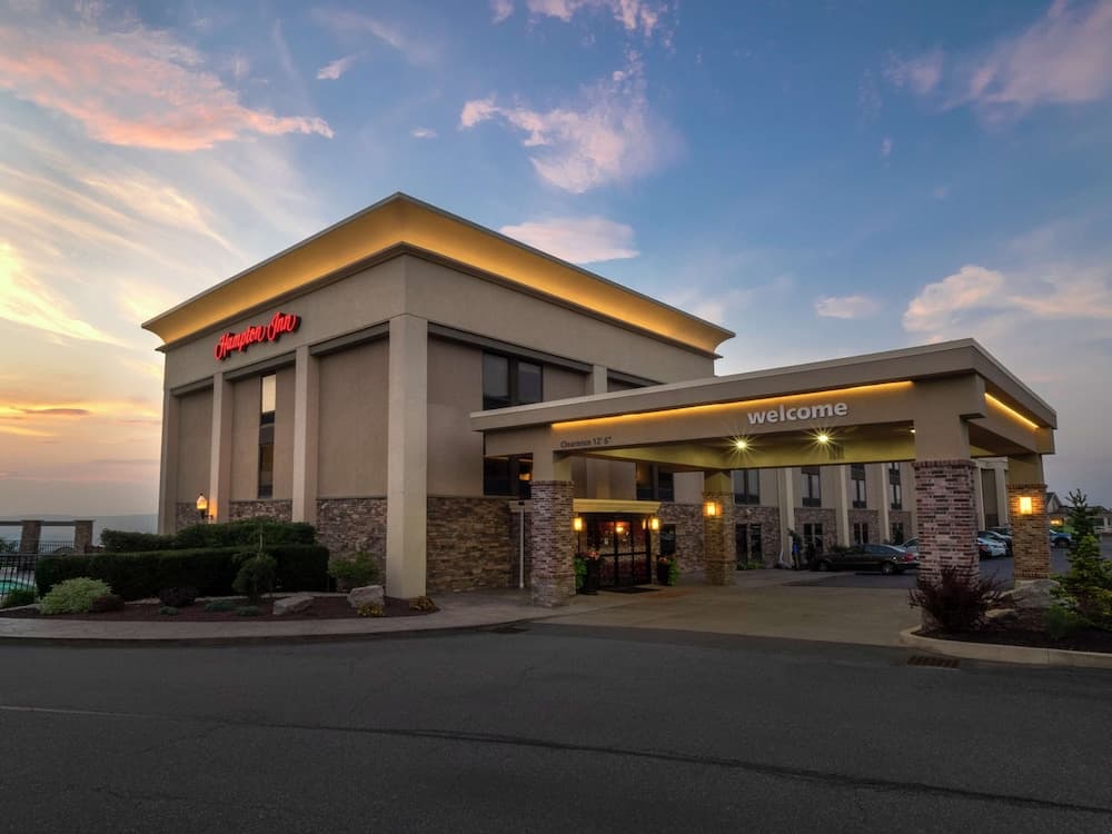 Hampton Inn Hazleton gallery photo in Sugarloaf, PA — image 42