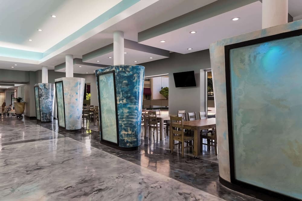 Clarion Hotel San Angelo near Convention Center gallery photo in San Angelo, TX — image 41