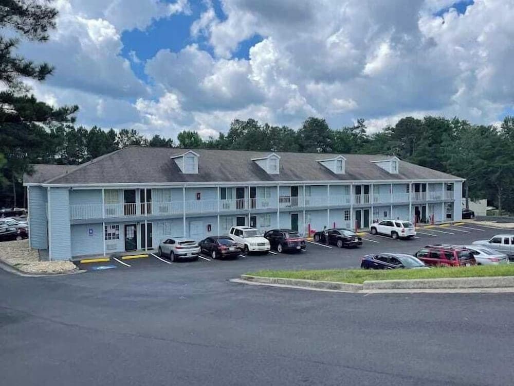 Live In Lodge featured exterior or lobby in Lilburn, GA — similar hotel