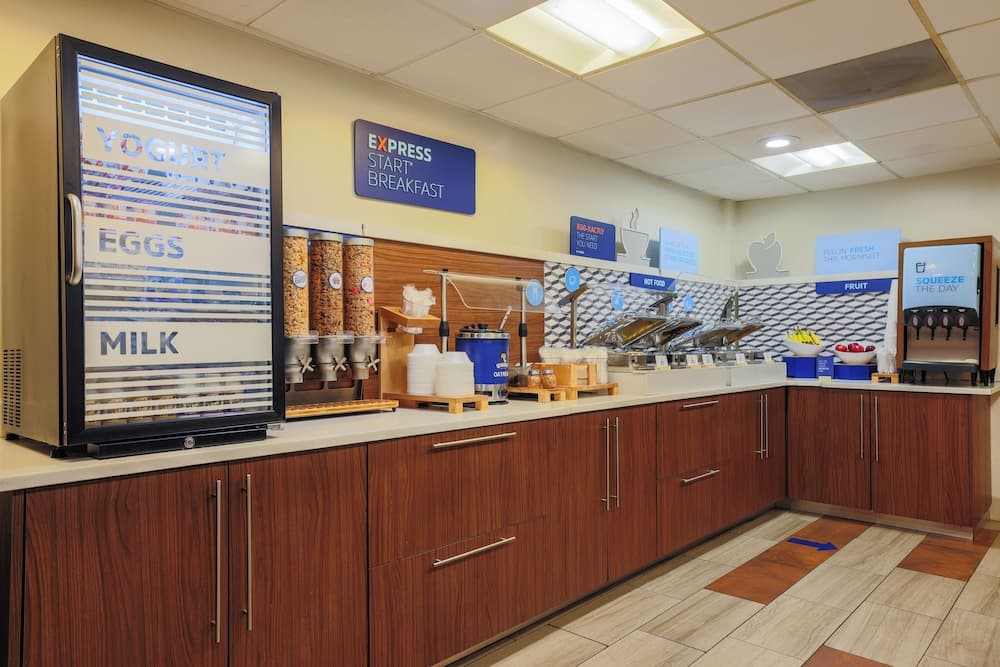 Holiday Inn Express Burlington by IHG gallery photo in Burlington, NC — image 4