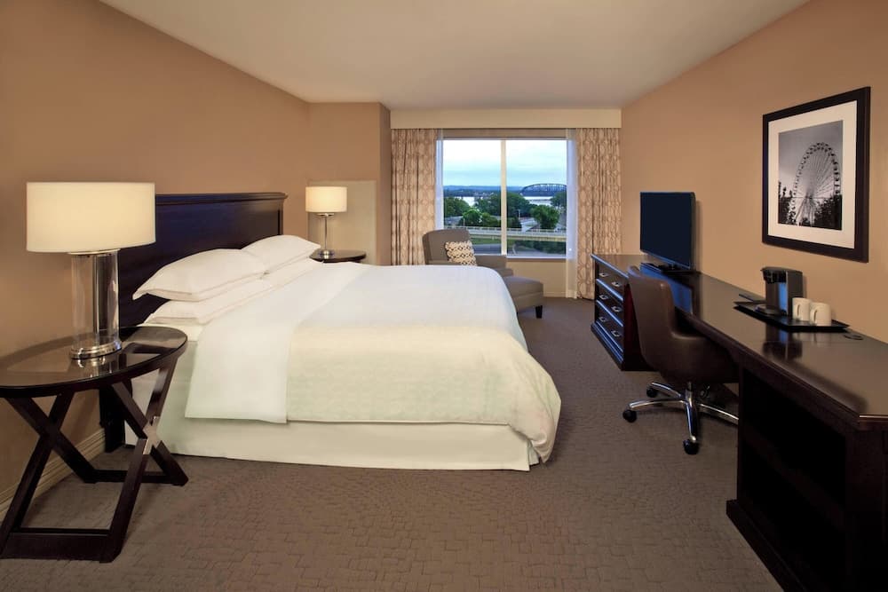 Sheraton Louisville Riverside by Marriott interior in Jeffersonville, IN — gallery photo 2