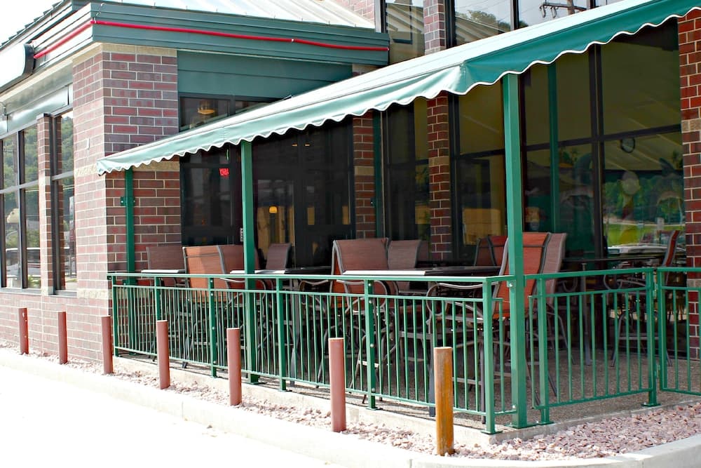Express Suites Riverport Inn & Suites gallery photo in Winona, MN — image 22