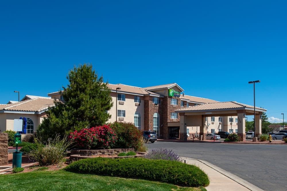 Holiday Inn Express Farmington - Bloomfield by IHG featured exterior or lobby in Farmington, NM — similar hotel